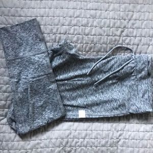 Vuori gray leggings/joggers sz L